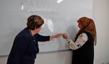 61 Yaşında Okuma Yazma Öğrendi