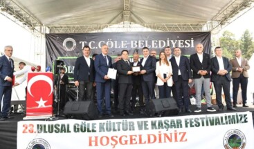 Gölelilerden Başkan Özer’e ‘Fahri Hemşehrilik Beratı’