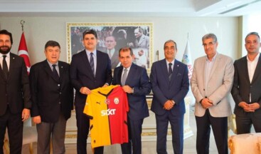 Galatasaray Başkanı Dursun Özbek, Ataşehir Belediyesi Ziyareti
