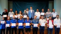 Ataşehir Belediyesi Çalışanları Ödülendiriyor