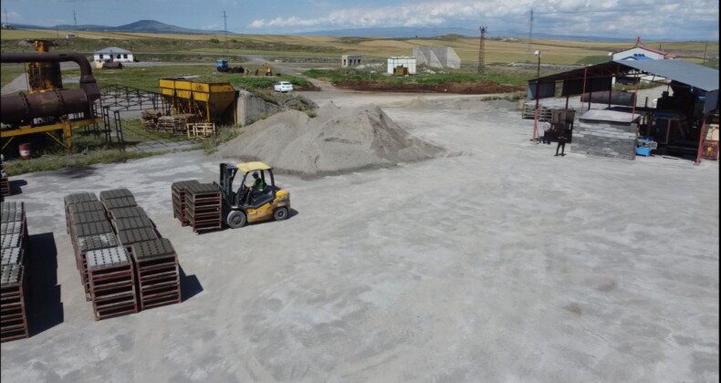 Kars Belediyesi Kilit Parke Tesisi Yeniden Üretime Başladı