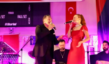 Ardahan’da Cumhuriyet Faruk Demir ve Ferihan Atik Konseri İle Kutlandı