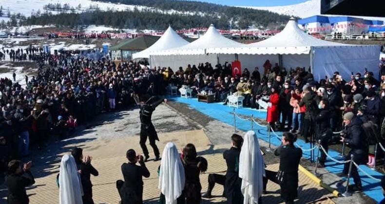 Çıldır Gölü Altın At ve Kristal Buz Festivali 15 Şubat’ta