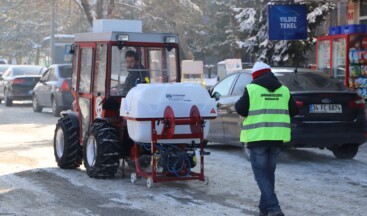 Ardahan’da Buz Çözücü Solüsyon Serpme Makinesi