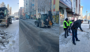 Ardahan Belediye Ekipleri Buz Temizleme Çalışması