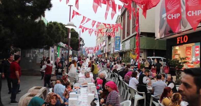 Ataşehir Belediyesi İftar Programları