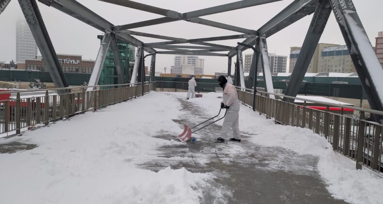 İstanbul’da kar kalınlığı 40 cm’ye kadar ulaştı