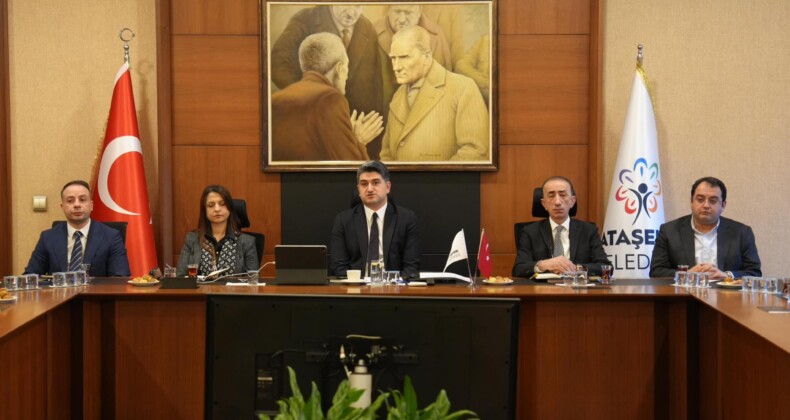 Başkan Adıgüzel’in Haftalık Müdürler Toplantısı