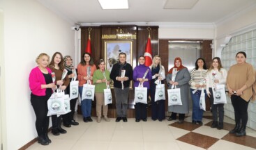 Başkan Demir, 8 Mart Kadınlar Gününde Kadın Çalışanları Kutladı