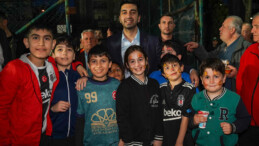 Tuzla’da Ramazan’ın bereketi sokak iftarlarında paylaşılıyor