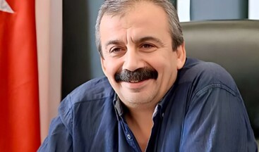 Sırrı Süreyya Önder hayatını kaybetti