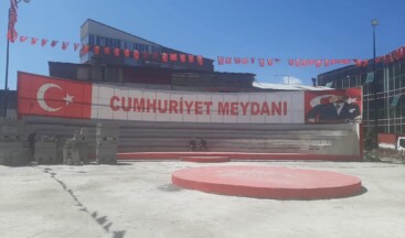 Göle Belediyesi Kaldırımlar Yenileniyor