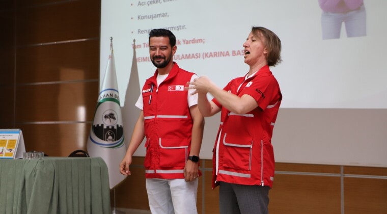 Kızılay’dan Belediye Personeline İlk Yardım Eğitimi