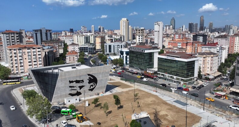 Ataşehir’e 12 bin metrekarelik yeni meydan
