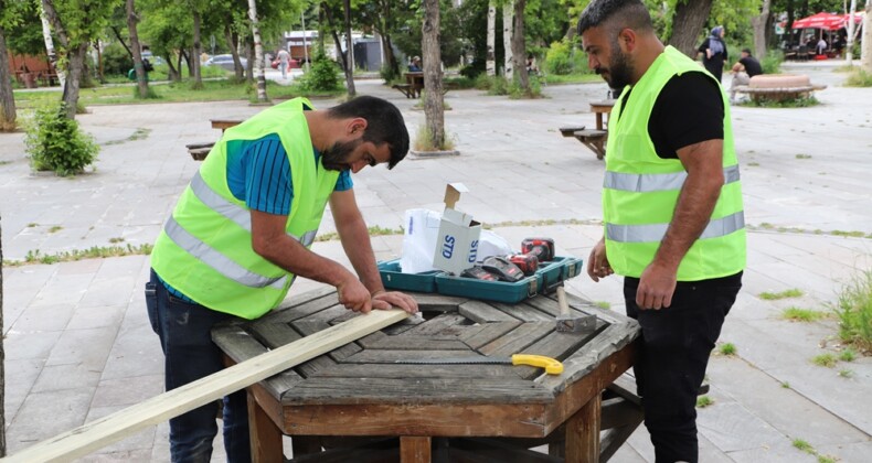 Ardahan’da Park ve Bahçelerde Bakım Çalışmaları