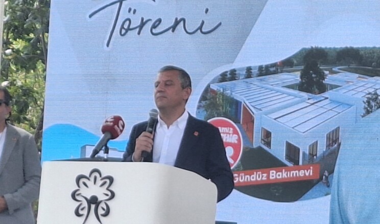 CHP Genel Başkanı Özgür Özel, Ataşehir’de Konuşması