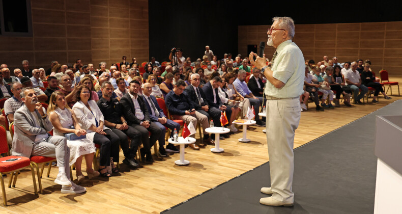 Prof. Dr. Naci Görür, Ataşehir’de Depremi Konuştu
