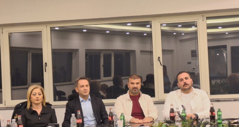 CHP Ataşehir, Muhtarlar ve Gazeteciler İle Buluştu