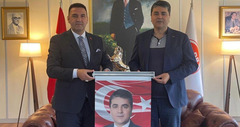TÜMKON Heyetinden Demokrat Parti’ye Ziyaret