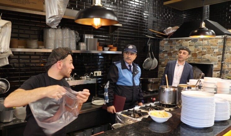 Ataşehir Belediyesi’nden Gıda Güvenliği Denetimi