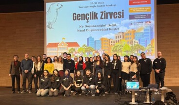 Ataşehir’de Gençlik Zirvesi Düzenlendi