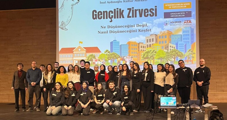 Ataşehir’de Gençlik Zirvesi Düzenlendi