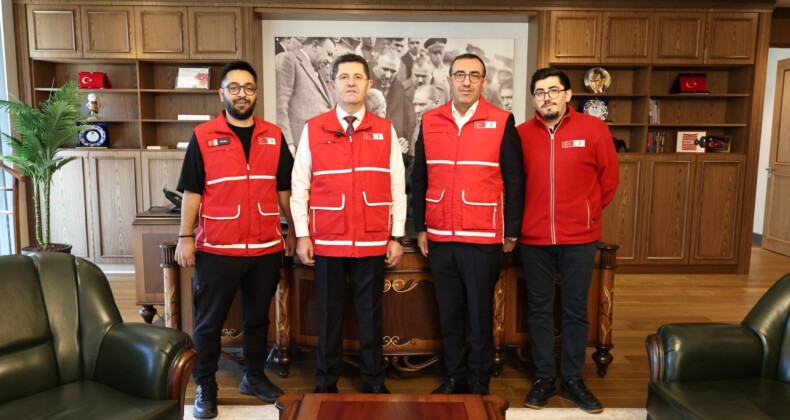 Çekmeköy Belediye Başkanı Orhan Çerkez ve Emekli Eşinden Gazze’ye Anlamlı Destek