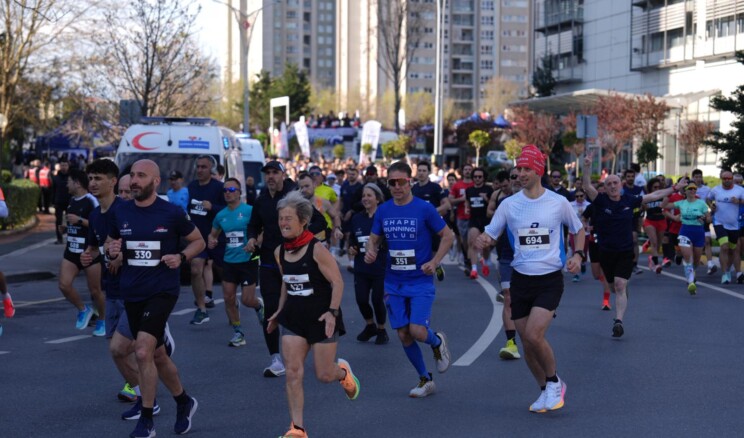 1200 Kişi Ataşehir’de Ata Koşusunda Yarıştı