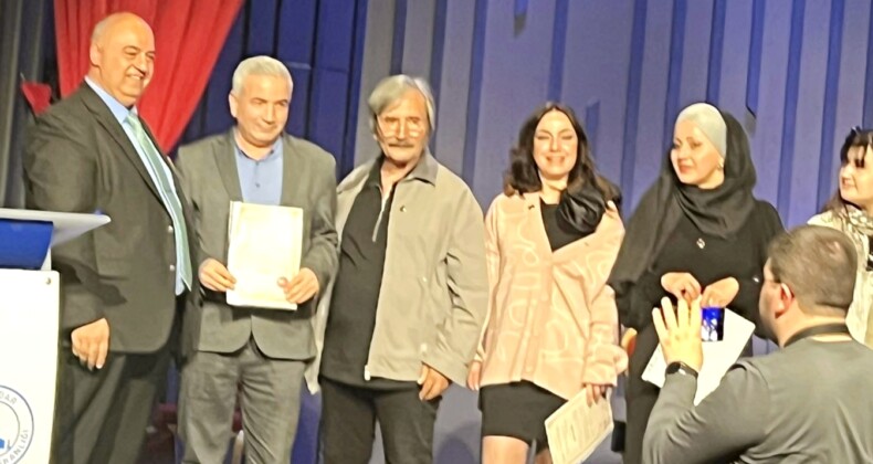 Gazeteci Erkan Sarıkaya’ya Onur Belgesi