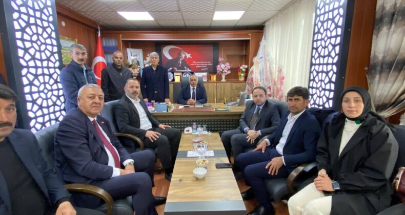 AK Parti, Köprülü Belediye Başkanına Sahip Çıktı