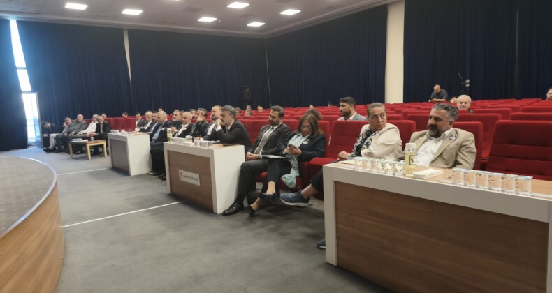 Ataşehir Belediye Meclisinde Sert Tartışma