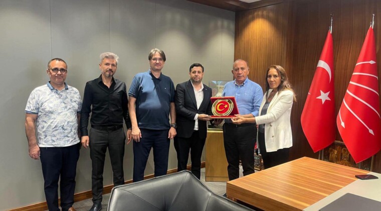 Bağımsız Gazetecilerden İstanbul İl Başkanı Gürsel Tekin’e Ziyaret