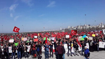 Binlerce EYT’li İstanbul’da miting düzenledi