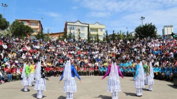 Ataşehir’de 23 Nisan Coşkuyla Kutlandı