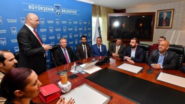 Ankara ARDEFED Mansur Yavaş’ı Ziyaret Etti