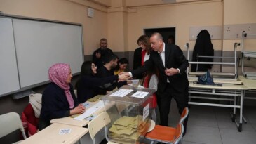 Battal İlgezdi, Ataşehir’de 3. Defa Başkan Oldu