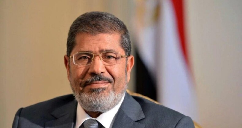 Muhammed Mursi Mahkemede Hayatını Kaybetti