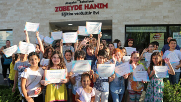 Küçük Tasarımcılar Sertifikalarını Aldı