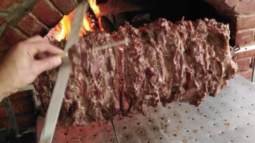 Ardahan Köprülü Beldesi, Cağ Kebap Merkezi Oldu