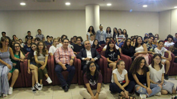 Ataşehir’de Farklı Kültürleri Buluşturan Yaz Okuları Başladı