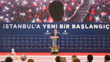 İmamoğlu, CHP il, ilçe, kadın ve gençlik kolları ile buluştu