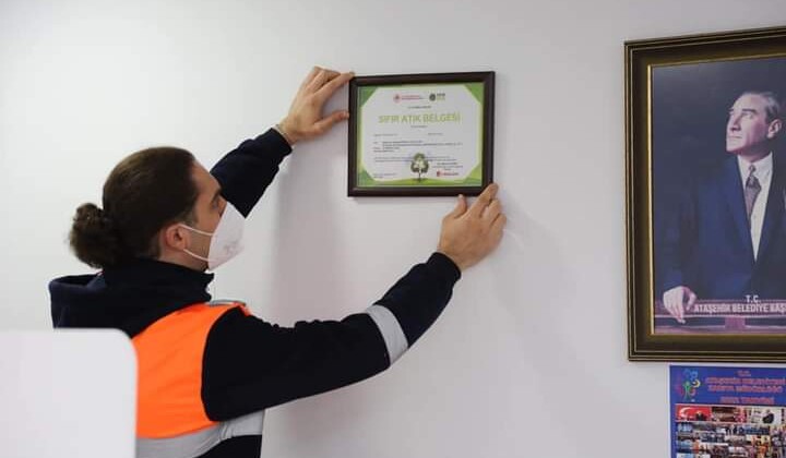 Ataşehir Belediyesi Temel Seviye Sıfır Atık Belgesi’ni aldı