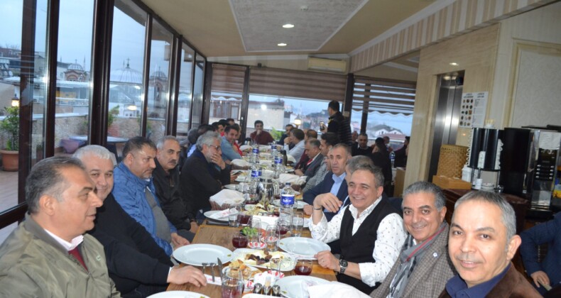 Alihan Akkoç, Otel İşletmecilerini İftar Yemeğinde Ağırladı