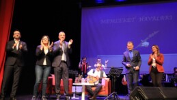 Ataşehir’de Erdal Erzincan Konserine Büyük İlgi Vardı