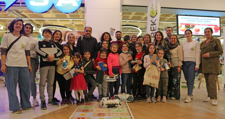 Ataşehir Belediyesi Otizmli Çocuklar İçin Etkinlik Düzenledi