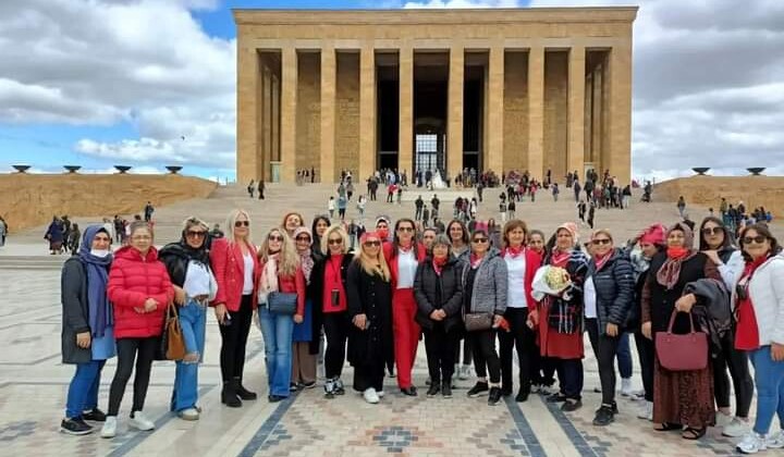 ARDAFED Kadın Kollarından Anneler Günüde Anıtkabir’e Ziyaret
