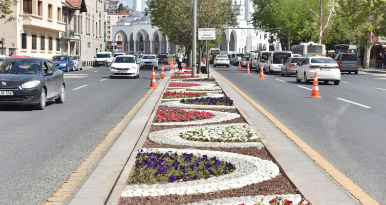 Başkent Ankara 19 Mayıs’ı Rengârenk Çiçeklerle Karşılayacak