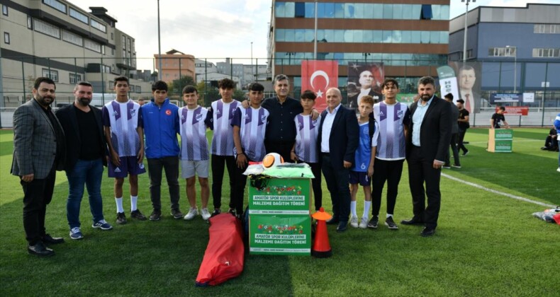 Esenyurt Belediyesi’nden Amatör Spor Kulüplerine Malzeme Desteği