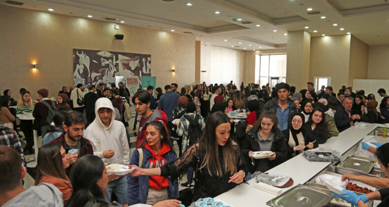 Ataşehir’de Öğrencilerin Pilav Günü Etkinliği