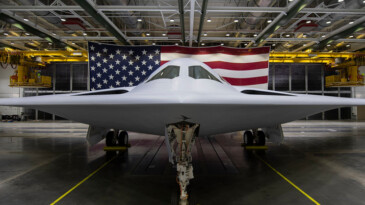 ABD Yeni Bombardıman Uçağı B-21 Raider Tanıttı